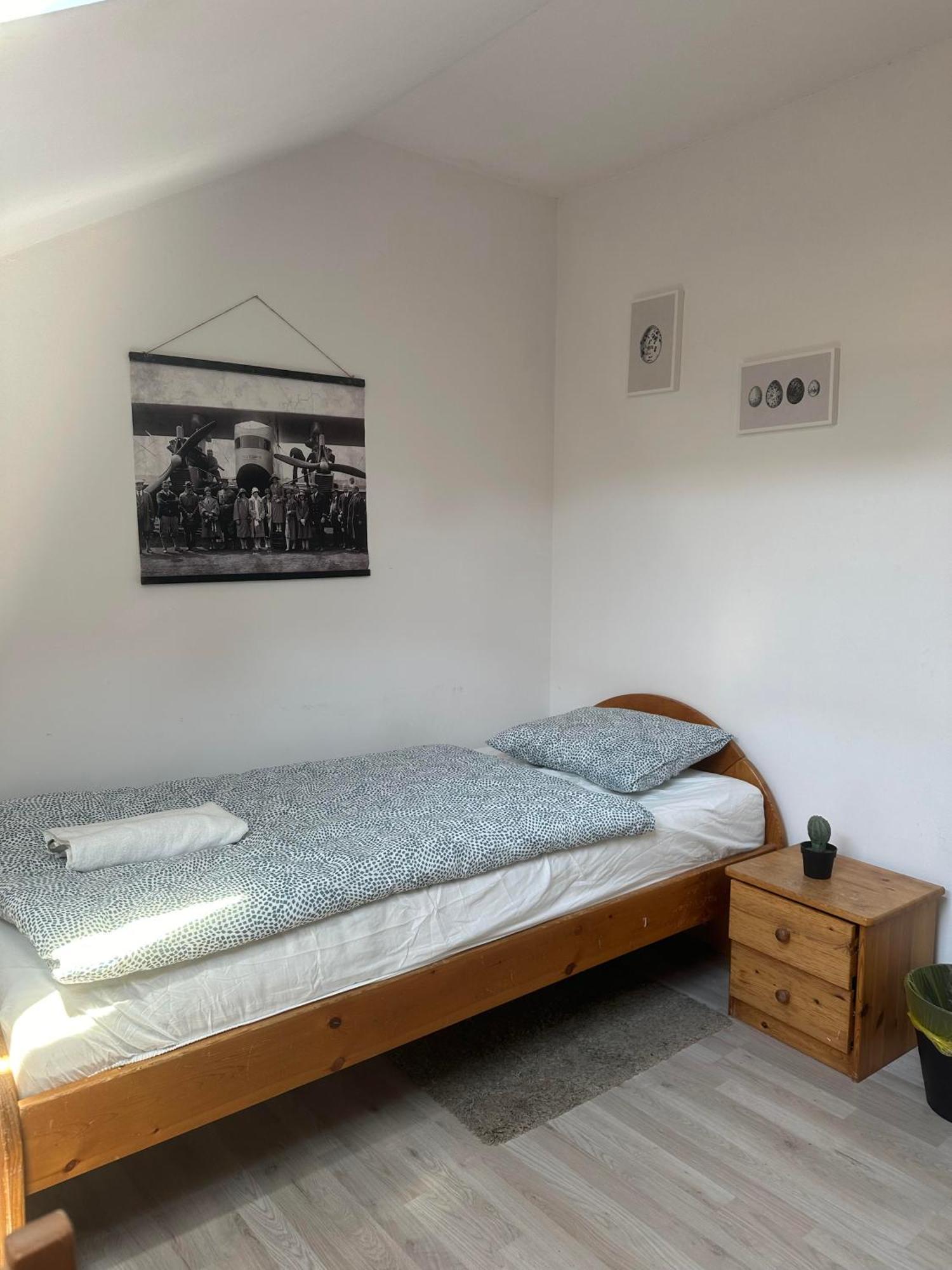 A Private Room In City Center In Bratislava Eksteriør billede